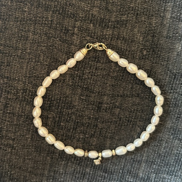 Michelle Pearl & Gold Bracelet - Picture 2 of 3